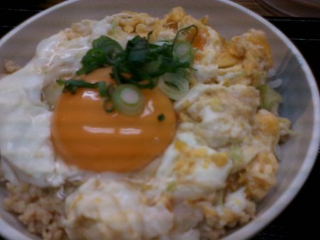  肉玉子丼：西天満仲福食堂    